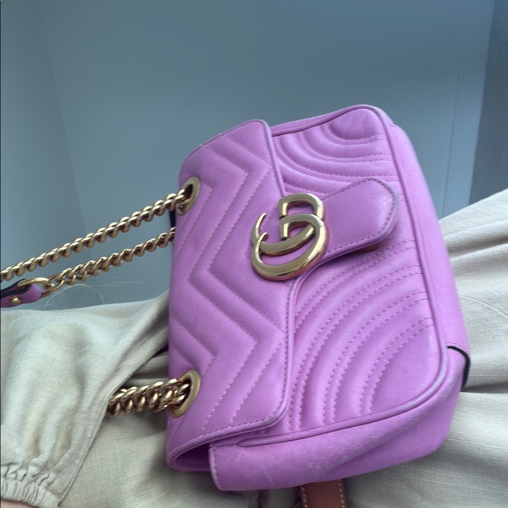 Gucci Purple Chevron GG Shoulder Bag with Gold Chain - Picture 2 of 3